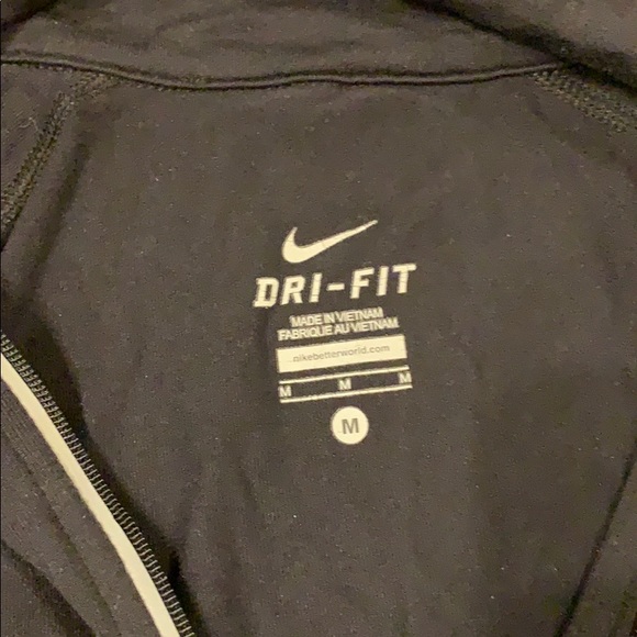 Nike 1/4 Zip Pullover - Picture 4 of 6